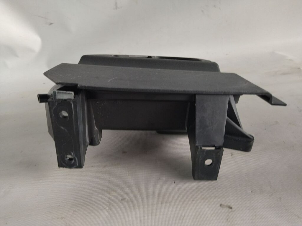 накладка панели приборов левая б/у - 2